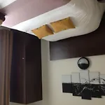 De La Paix Hotel