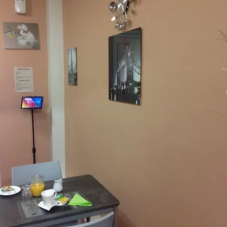 De La Paix فندق كان