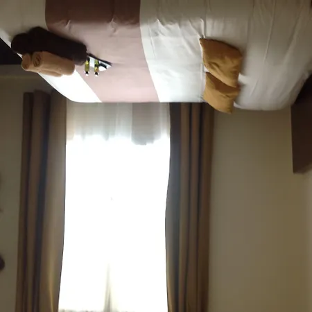 De La Paix فندق كان