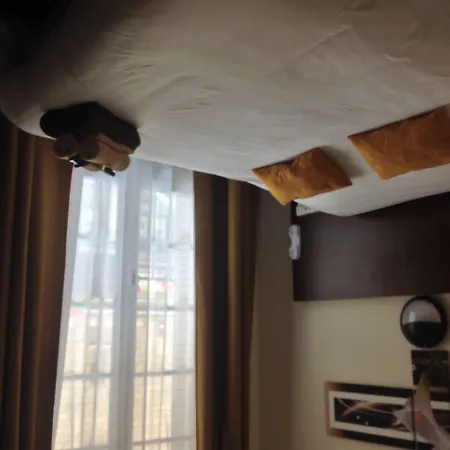 فندق De La Paix كان