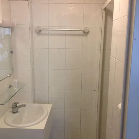 فندق De La Paix كان