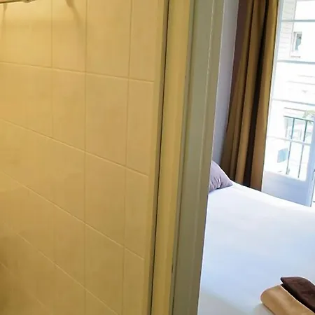 فندق De La Paix 3*