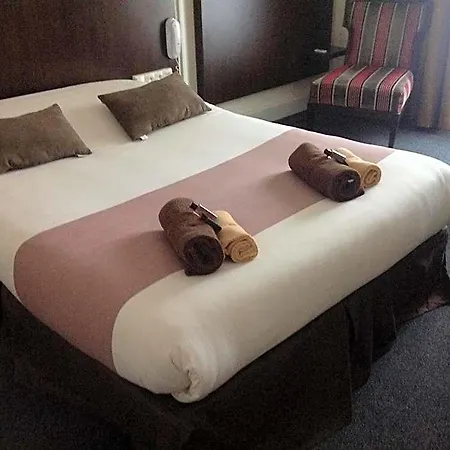 De La Paix Hotel 3*