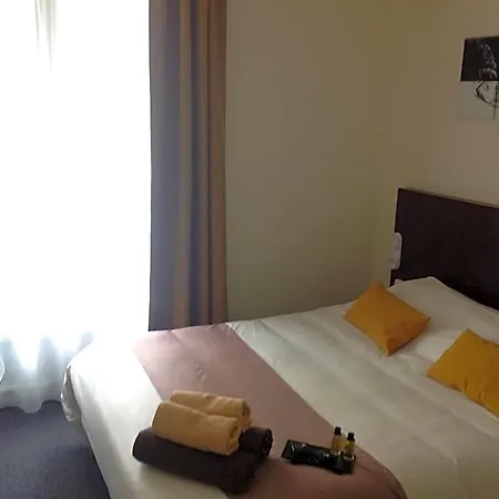 Hotel De La Paix 3*