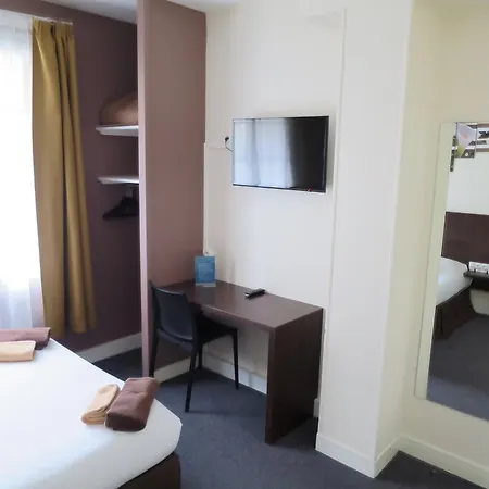 De La Paix Hotel 3*