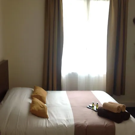 فندق De La Paix كان