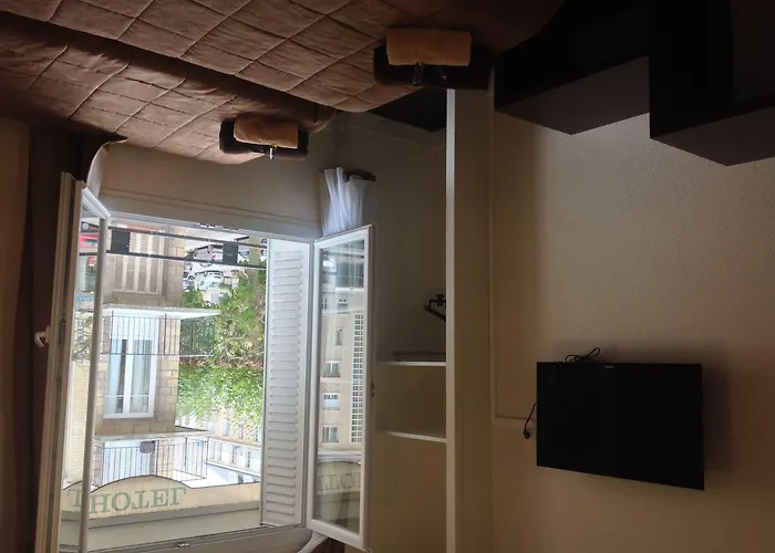 De La Paix Szálloda Caen