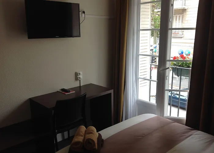 Szálloda De La Paix 3*