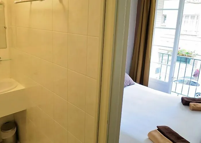 فندق De La Paix 3*